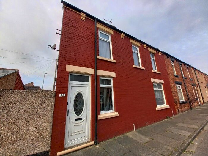 3 Bedroom End Of Terrace House To Rent In Rossall Street, Hartlepool, TS25