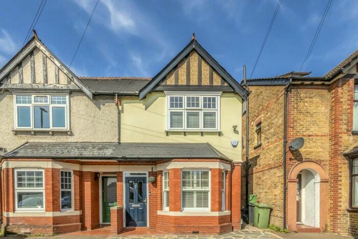 3 Bedroom Semi-Detached House To Rent In Hook Road, Epsom, KT19