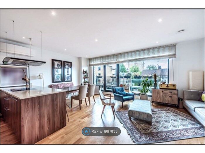 2 Bedroom Flat To Rent In Regis Place, London, NW2