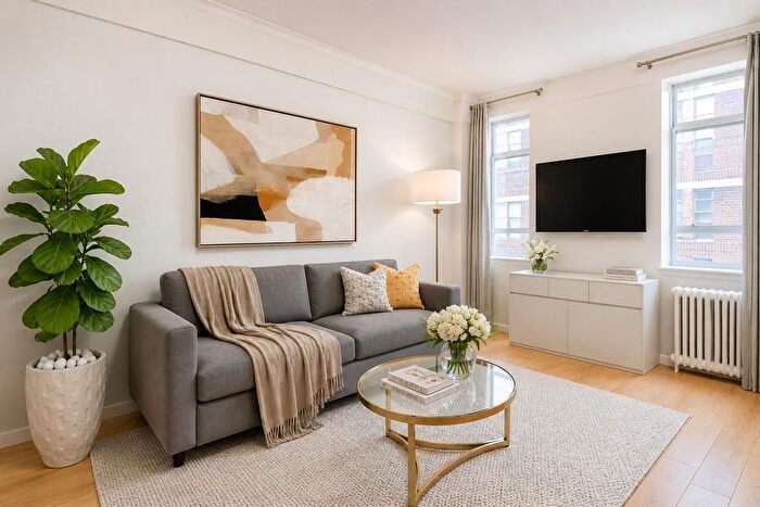 Studio To Rent In Great Portland Street, Fitzrovia, London, W1W
