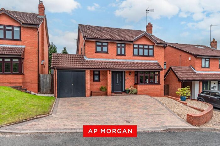 4 Bedroom Detached House For Sale In Summerhouse Close, Callow Hill, Redditch, Worcestershire, B97