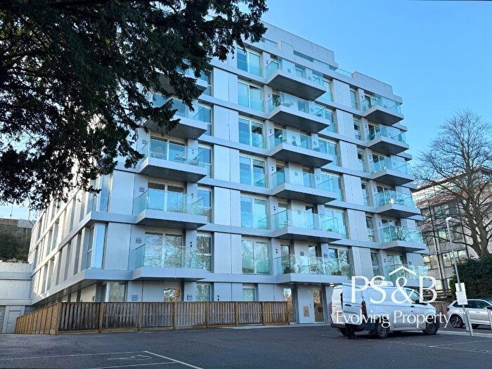 2 Bedroom Flat To Rent In Central Park, Preston Road, Brighton, BN1