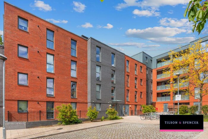 1 Bedroom Flat For Sale In Isobel Place, Seven Sisters, London, N15