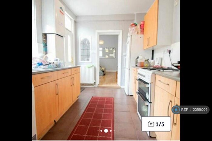2 Bedroom Flat To Rent In Bayswater Road, Newcastle Upon Tyne, NE2