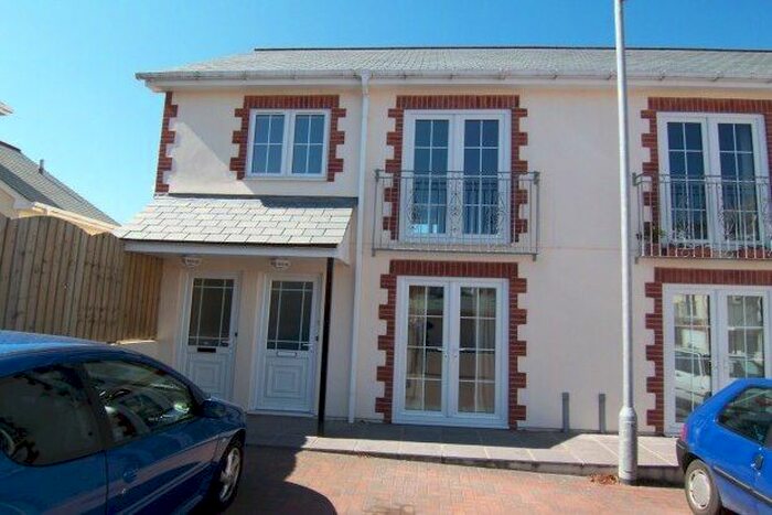 1 Bedroom Flat To Rent In Grampound Road, Truro, TR2