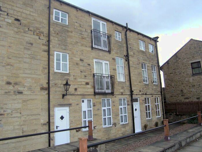 1 Bedroom Flat To Rent In Nicolsons Place, Silsden, Keighley, West Yorkshire, Uk, BD20