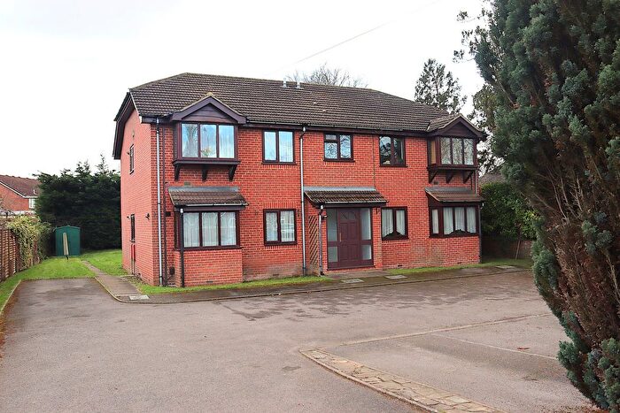 2 Bedroom Flat For Sale In Southwood Road, Farnborough, GU14