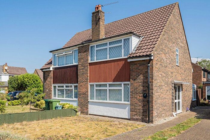 3 Bedroom Semi-Detached House For Sale In Scotts Avenue, Sunbury-On-Thames, TW16