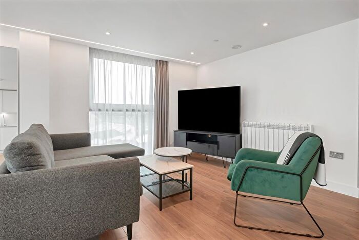 2 Bedroom Flat To Rent In The Waterside Apartments, West Bridgford, NG2