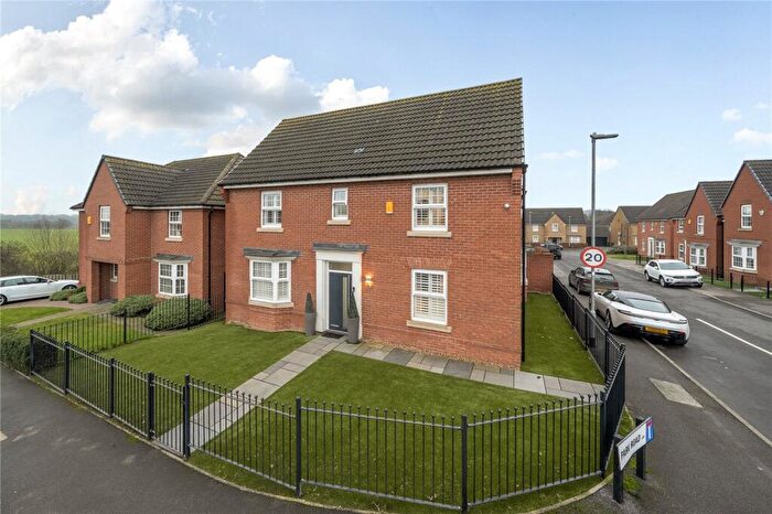 4 Bedroom Detached House For Sale In Fleet Lane, Oulton, Leeds, West Yorkshire, LS26