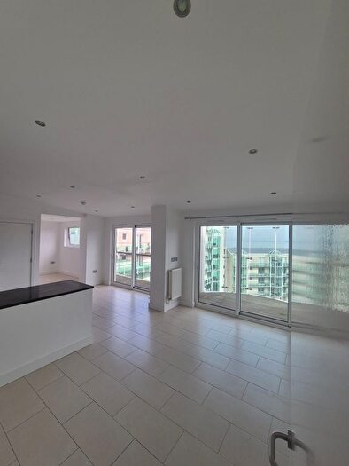 2 Bedroom Flat To Rent In Ayton Drive, Portland, DT5