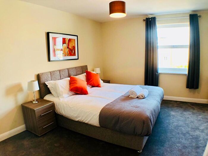 2 Bedroom Apartment For Sale In Selden Hill, Hemel Hempstead, Hertfordshire, HP2