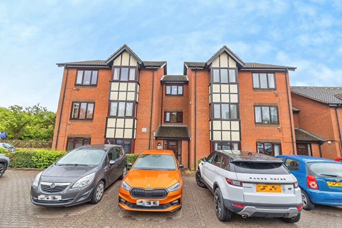 1 Bedroom Flat For Sale In Tenterden Crescent, Kents Hill, Milton Keynes, Buckinghamshire, MK7