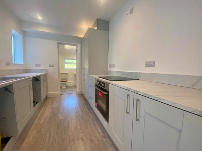 3 Bedroom Detached House To Rent In Randolph Road, Reading, RG1