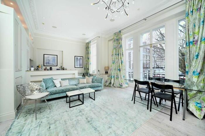 2 Bedroom Flat To Rent In Onslow Square, South Ken, SW7