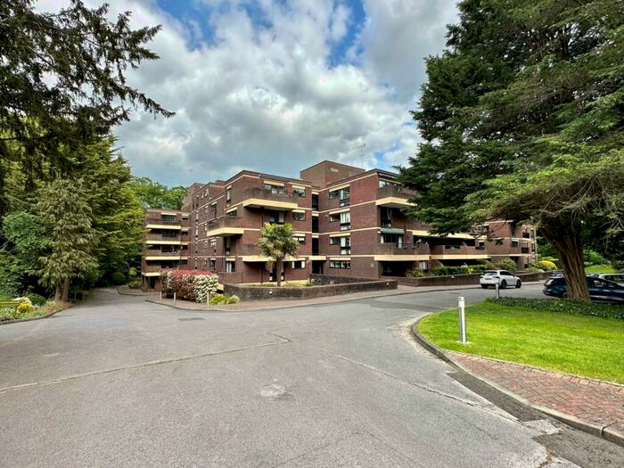 2 Bedroom Apartment To Rent In Church Street, Epsom, KT17