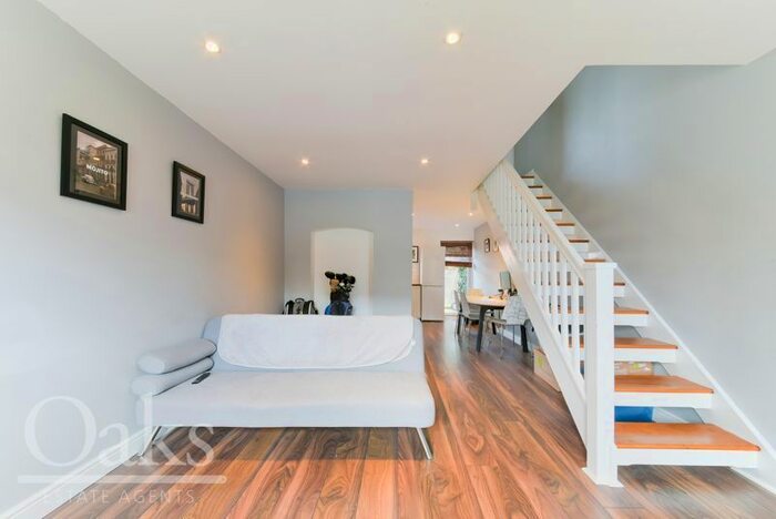 2 Bedroom Terraced House To Rent In Lilian Road, London, SW16