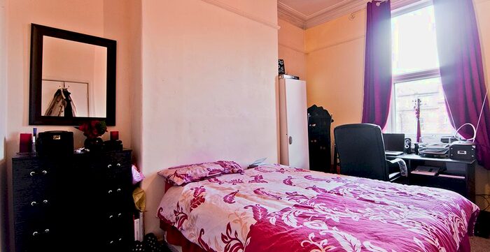 1 Bedroom Studio To Rent In Flat, Kelso Road, LS2