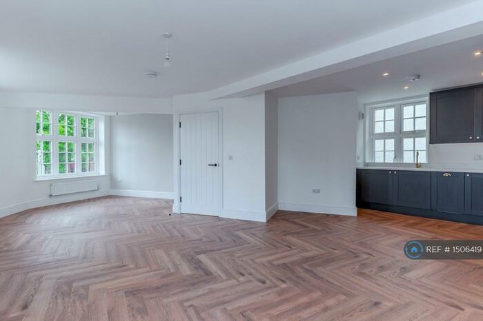 1 Bedroom Flat To Rent In Park View, Letchworth Garden City, SG6