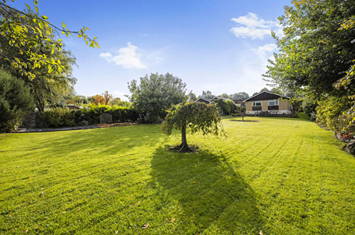 3 Bedroom Bungalow For Sale In Lower Road, Bratton, Bratton, BA13