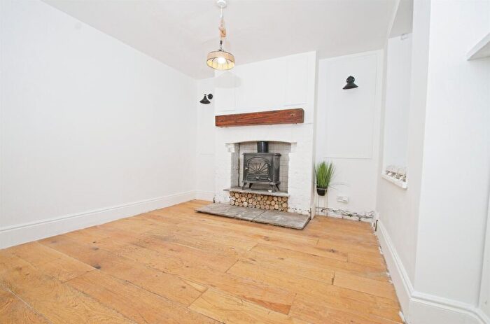 3 Bedroom End Of Terrace House For Sale In Pentre Beili Place, Lewistown, Bridgend, CF32