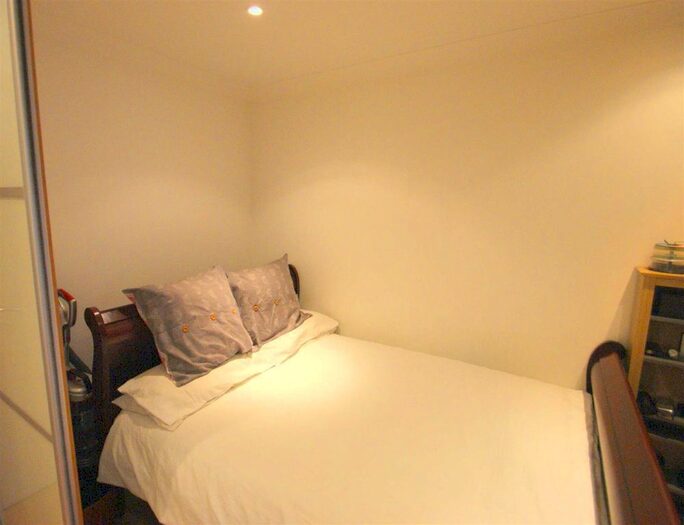 1 Bedroom Flat To Rent In Citispace, Leylands Road Leeds City Centre, Leeds, LS2