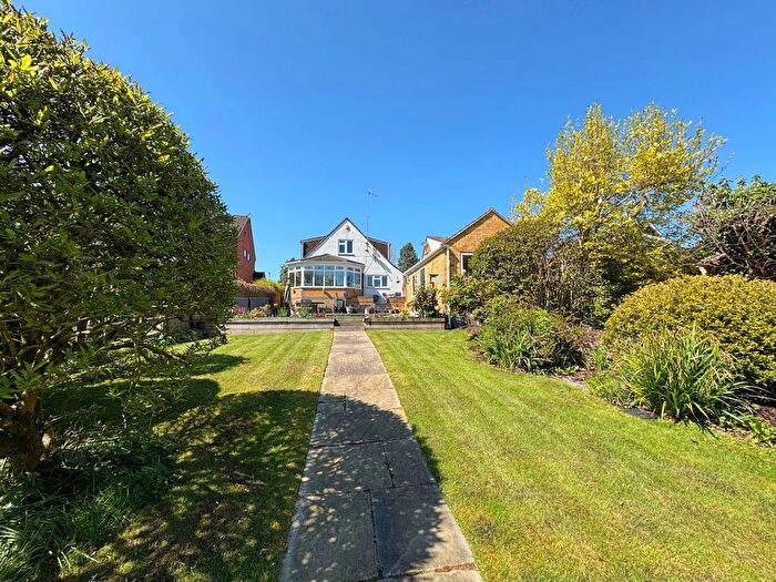 4 Bedroom Detached House For Sale In Cromwell Lane, Kenilworth, CV8