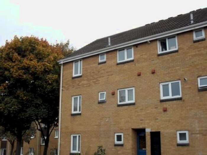 2 Bedroom Flat To Rent In Deal Street, Northampton, NN1