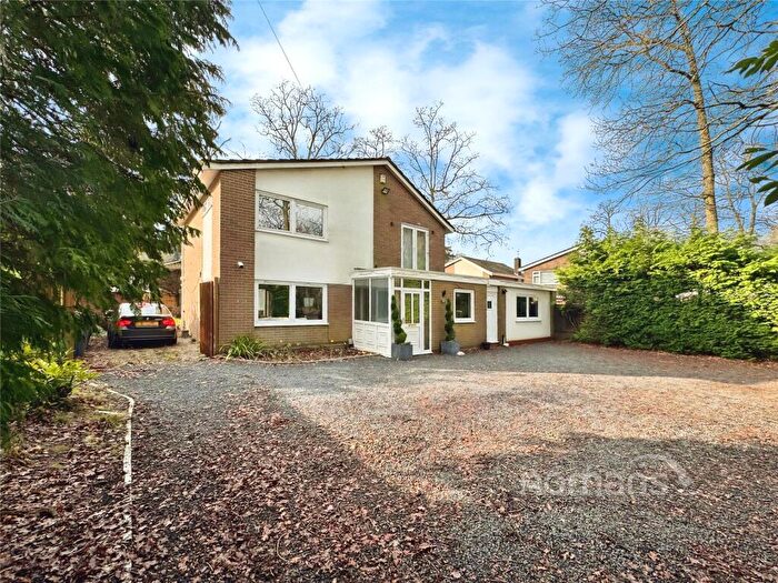 4 Bedroom Detached House For Sale In The Maultway, Camberley, Surrey, GU15