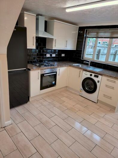 4 Bedroom Terraced House To Rent In Redbourne Drive, London, SE28