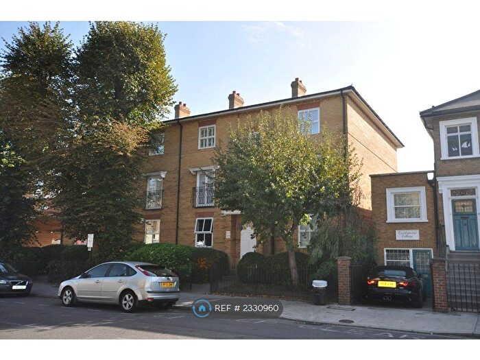 1 Bedroom Flat To Rent In Southgate Road, London, N1