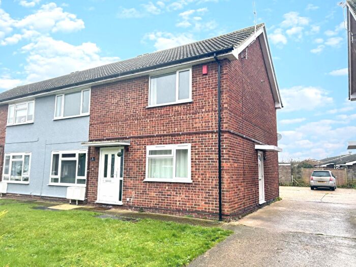 2 Bedroom Maisonette For Sale In Flatford Drive, Clacton-On-Sea, Essex, CO16