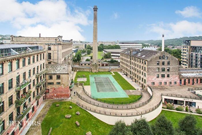 2 Bedroom House To Rent In Salts Mill Road, Shipley, BD17