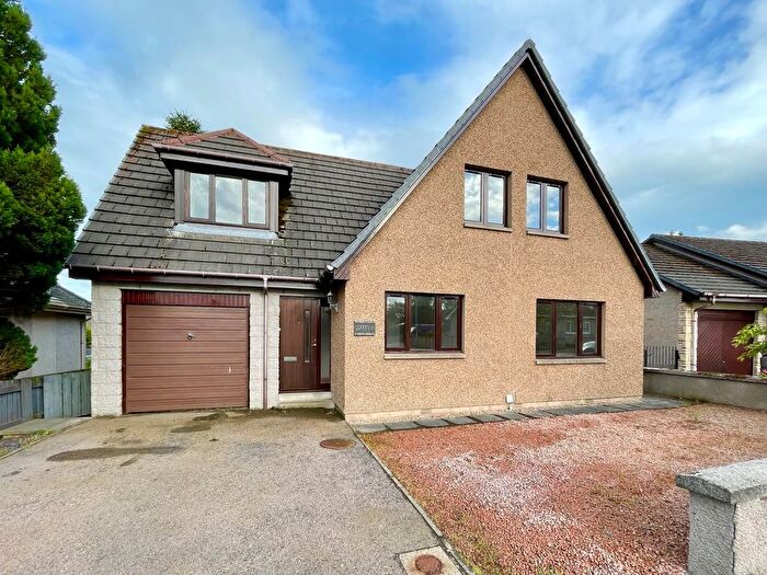 5 Bedroom Detached House For Sale In Kingsford Road, Alford, AB33