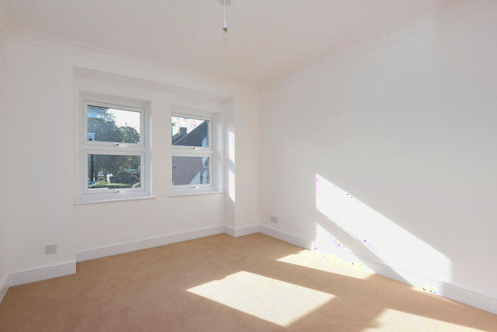 1 Bedroom House To Rent In Raymead Avenue, Thornton Heath, CR7