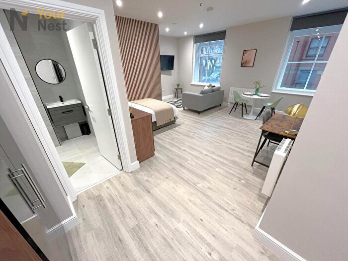Studio To Rent In Great George Street, Leeds, West Yorkshire, . Utilities Included., LS1