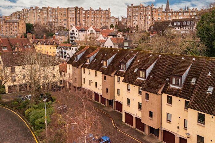 3 Bedroom Flat For Sale In / Damside, Edinburgh, EH4