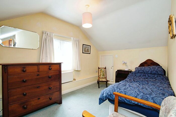 4 Bedroom Detached House For Sale In Matlock Road, Caterham, Surrey, CR3