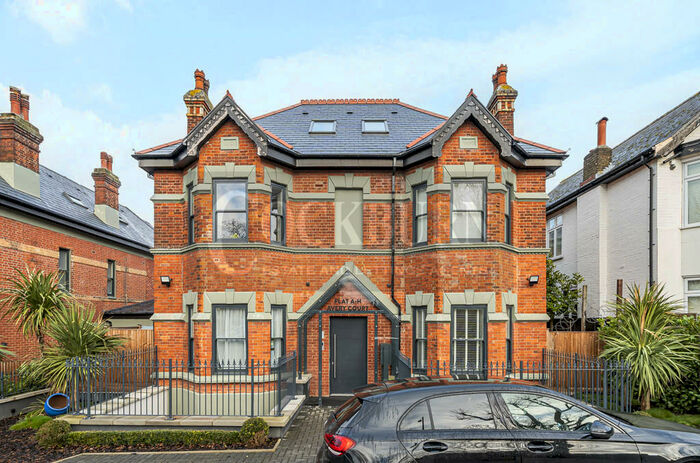 1 Bedroom Apartment To Rent In Chinbrook Road, London, SE12