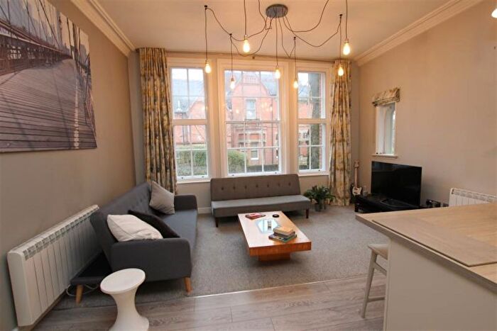 2 Bedroom Flat To Rent In Cavendish Crescent South, The Park, NG7