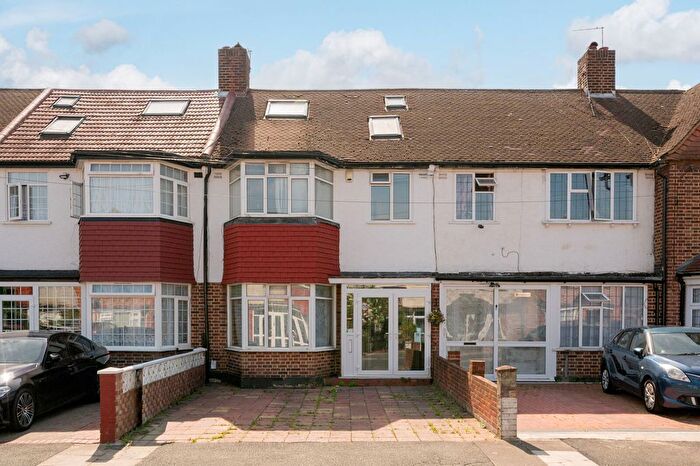 5 Bedroom Terraced House For Sale In Tavistock Crescent, Mitcham, CR4