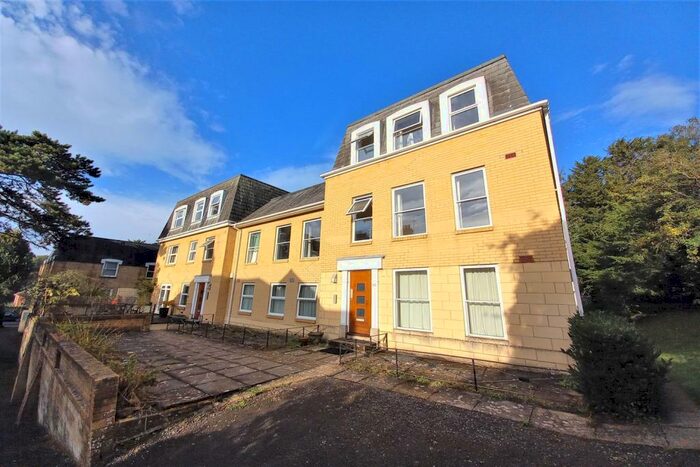 2 Bedroom Flat To Rent In St Cross, SO23