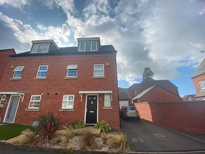 3 Bedroom House To Rent In Peabody Way, Warwick, CV34