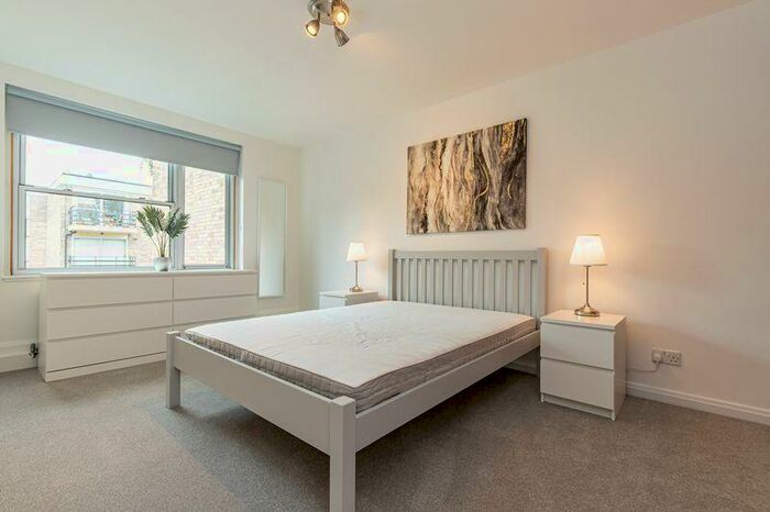 3 Bedroom Apartment To Rent In Park Close, Oxford, OX2