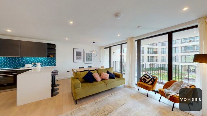 3 Bedroom Flat To Rent In Hackney Road, E2