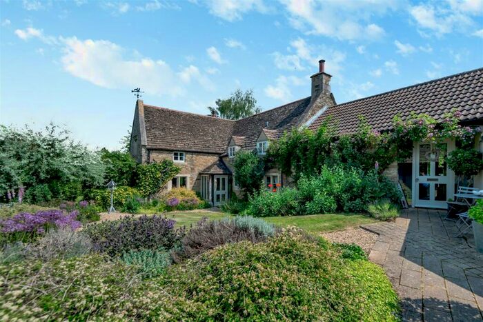 5 Bedroom Character Property For Sale In Top Street, Wing, Rutland, LE15