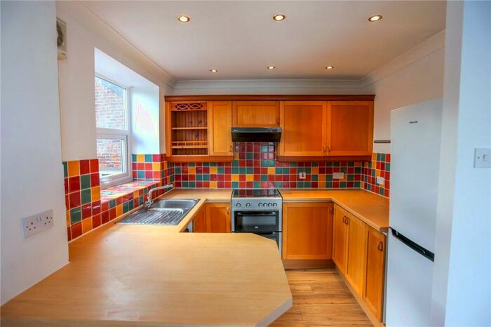 2 Bedroom Flat To Rent In Compstall Road, Marple Bridge, Stockport, SK6