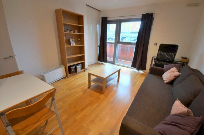 1 Bedroom Apartment To Rent In The Lock, Whitworth Street, Manchester, M1