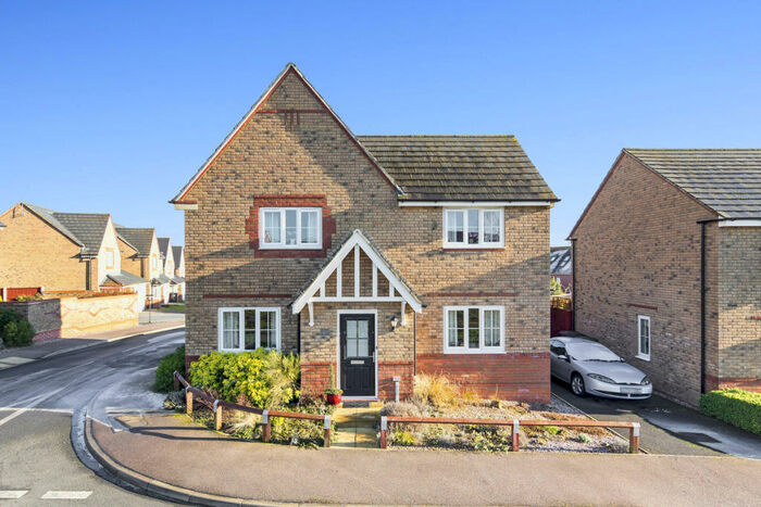 4 Bedroom Detached House For Sale In Grant Drive, Corby, NN18