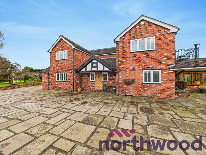 3 Bedroom Farm House To Rent In Spen Moss, Smallwood, CW11